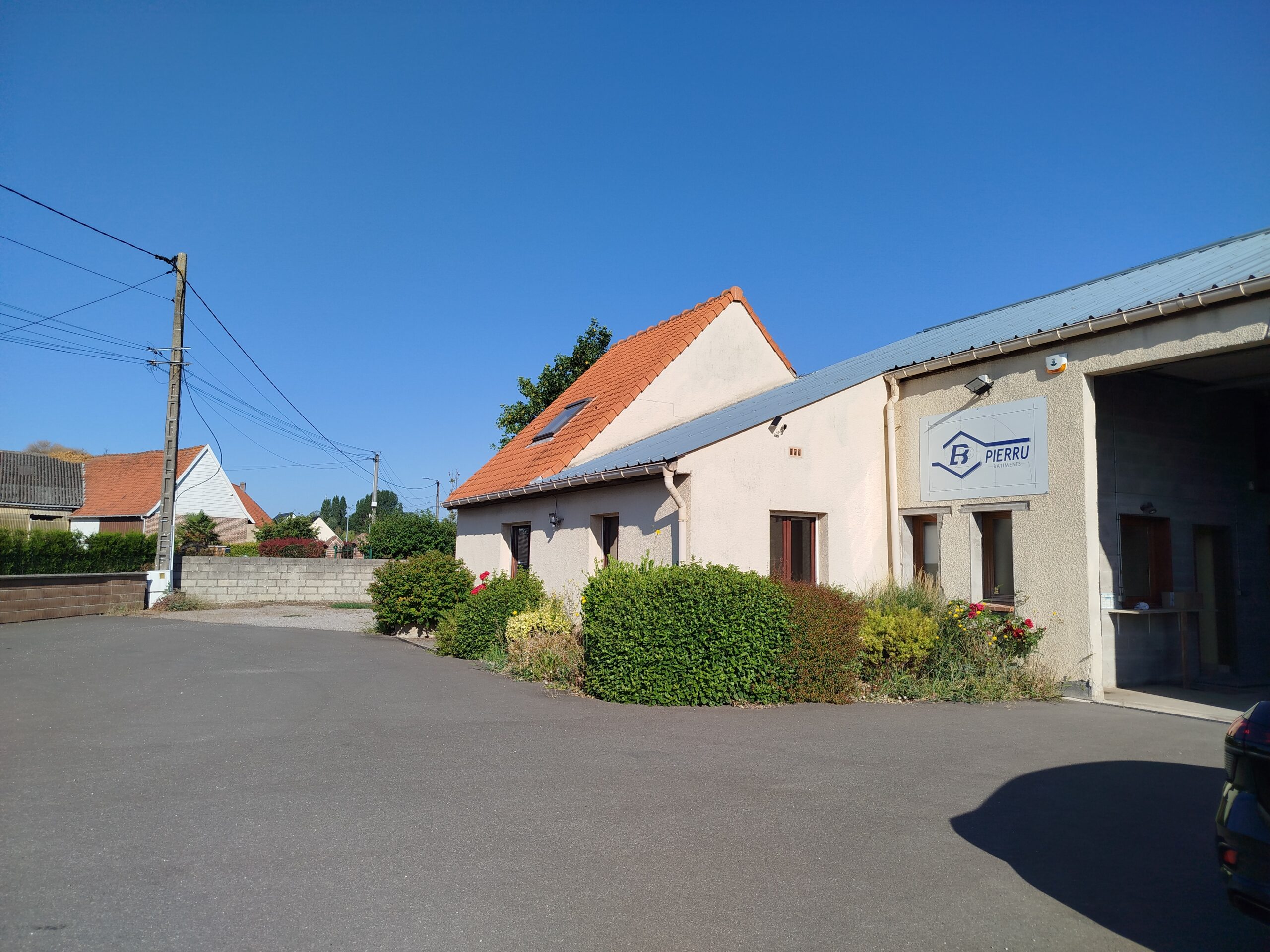 Image Bâtiment d&rsquo;activité Éperlecques